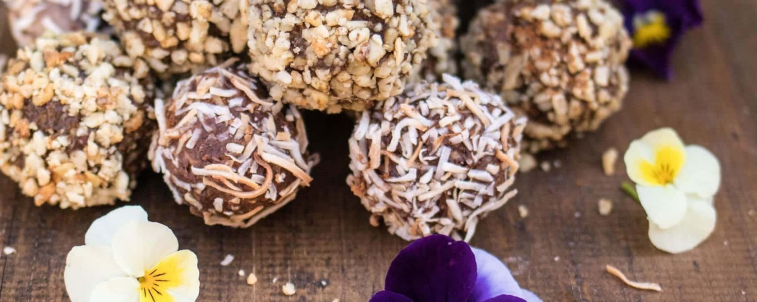 Cacao Chia Goji Power Balls