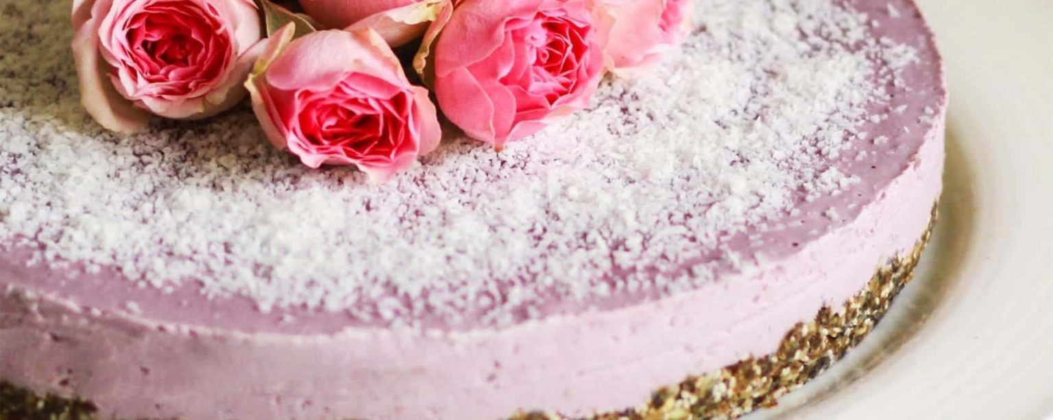 Giselle’s Raw Wild Raspberry Cheesecake