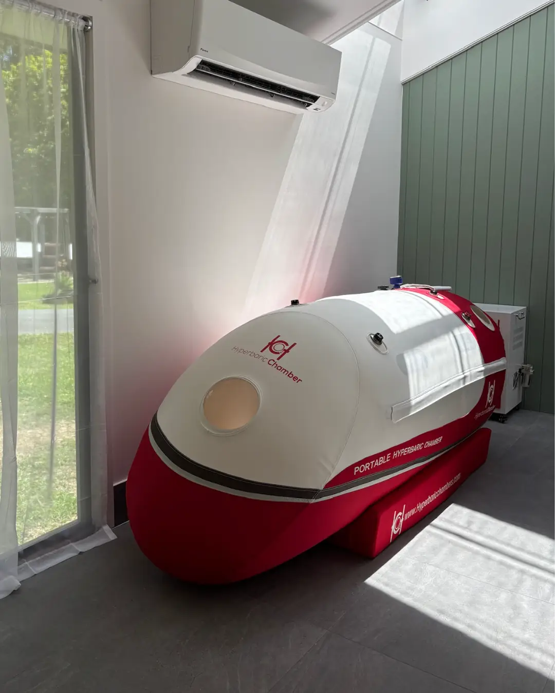 hyperbaric oxygen chamber